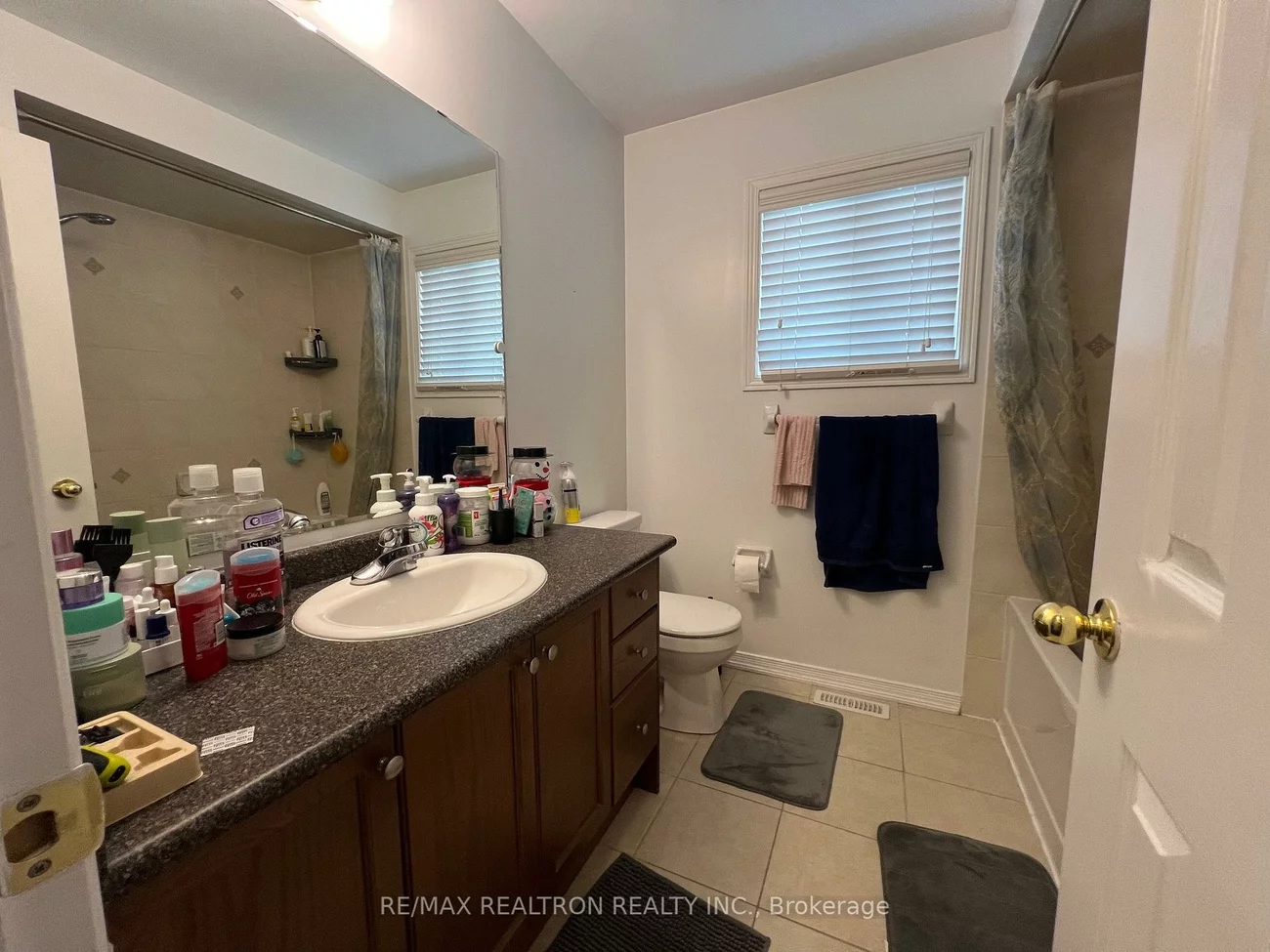 44, Lewis Honey, Bayview Northeast, Aurora