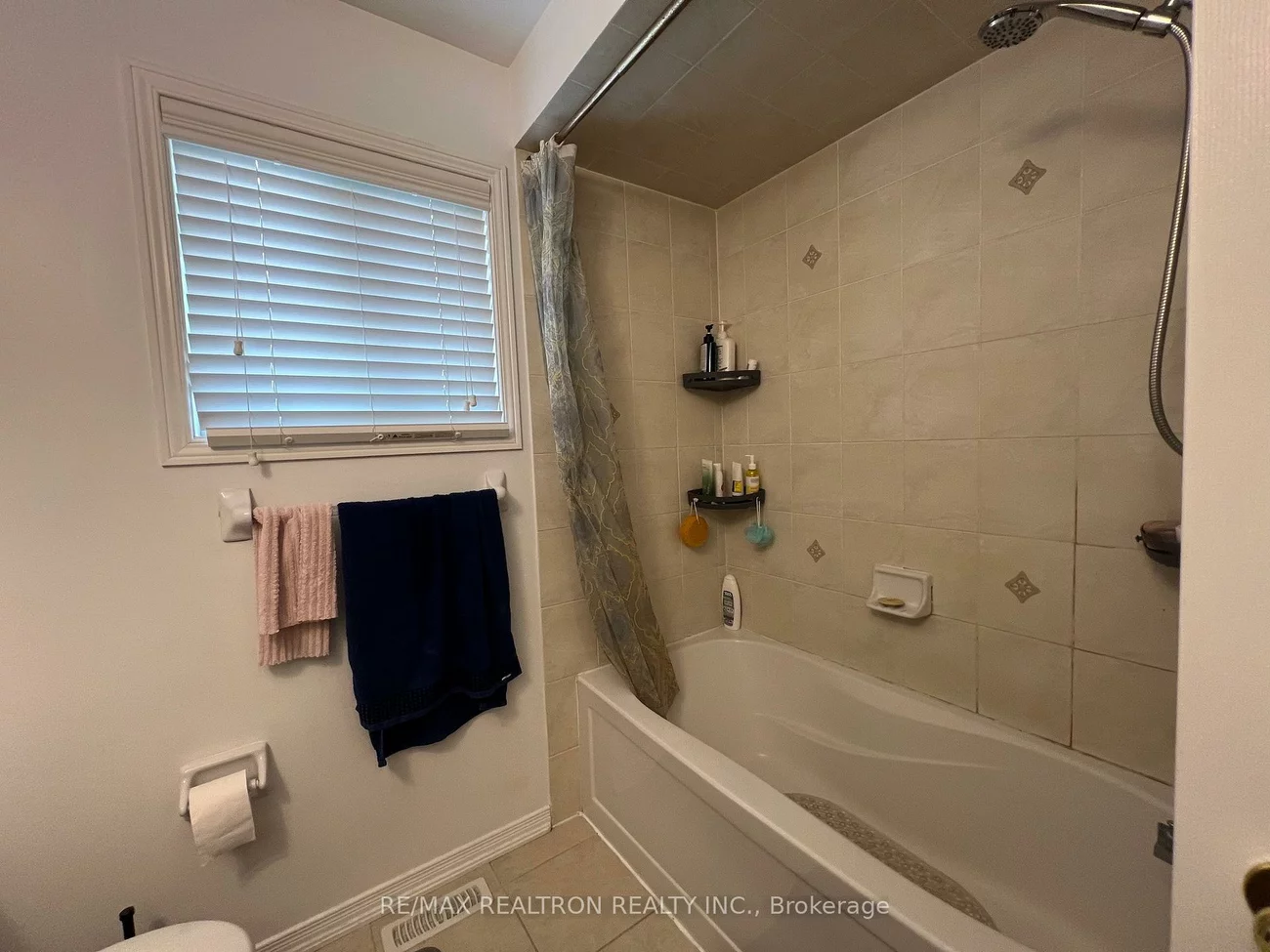 44, Lewis Honey, Bayview Northeast, Aurora