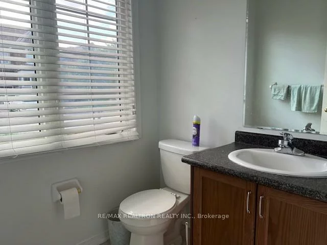 44, Lewis Honey, Bayview Northeast, Aurora