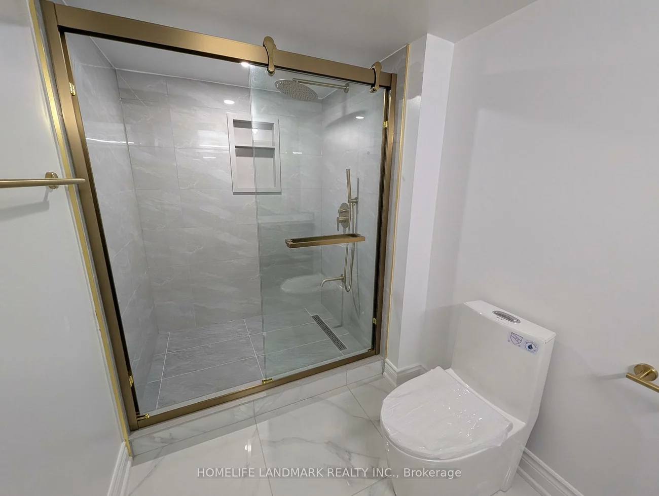 252, Borealis, Bayview Northeast, Aurora