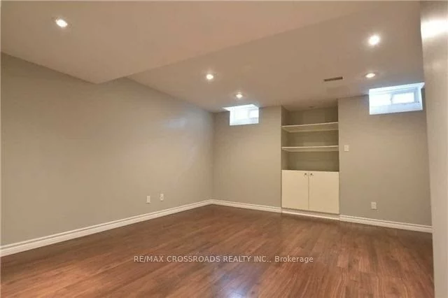 55, Ballymore, Bayview Wellington, Aurora