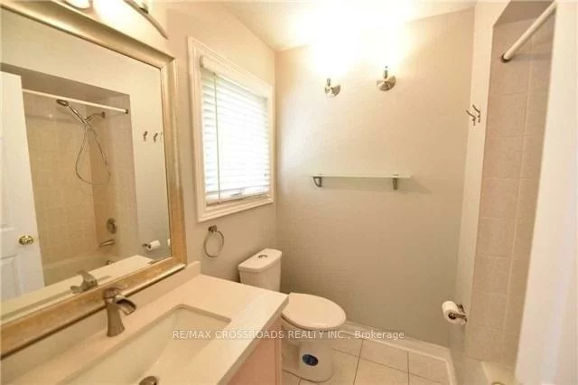 55, Ballymore, Bayview Wellington, Aurora