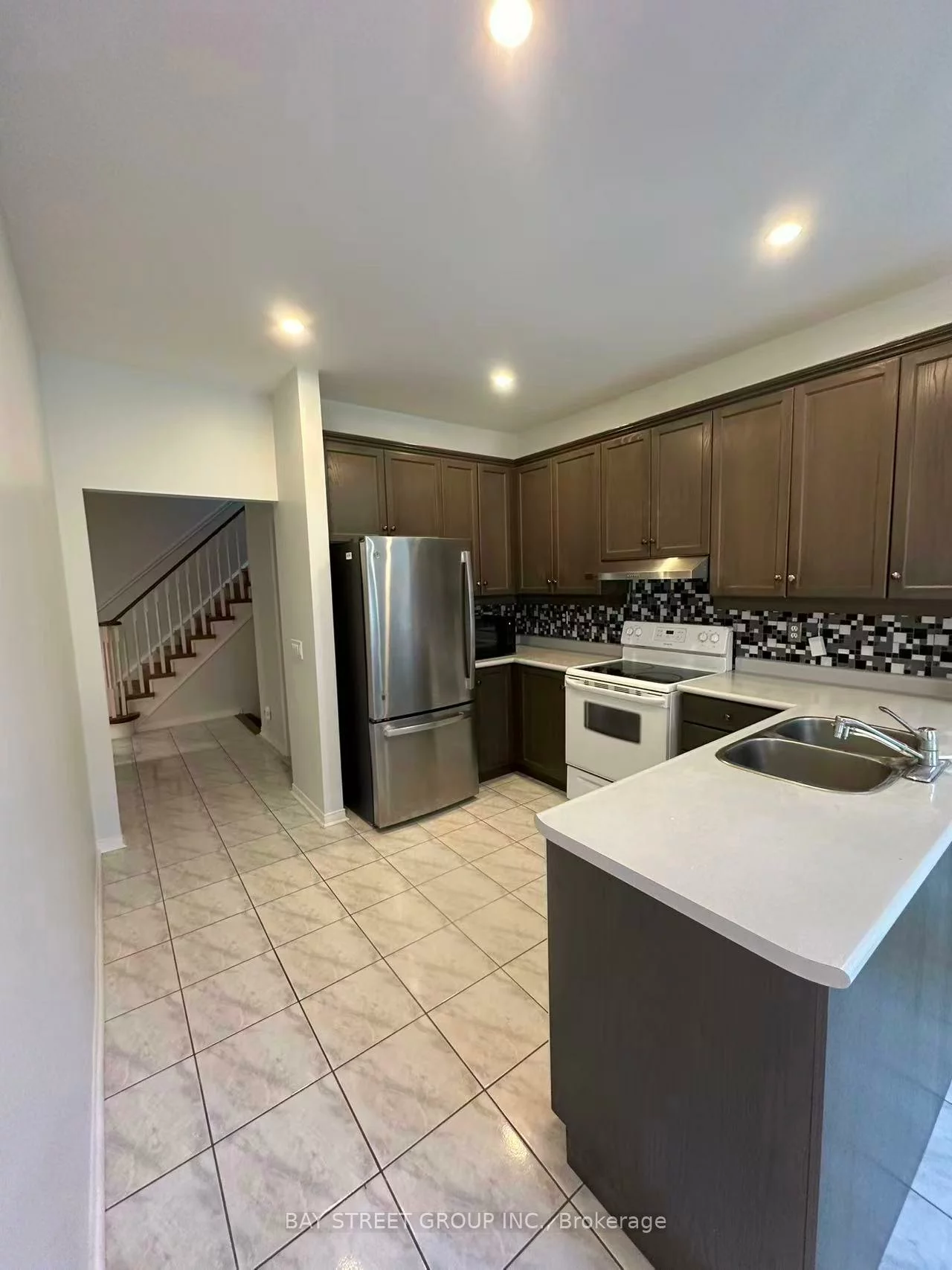 5, Ballymore, Bayview Wellington, Aurora