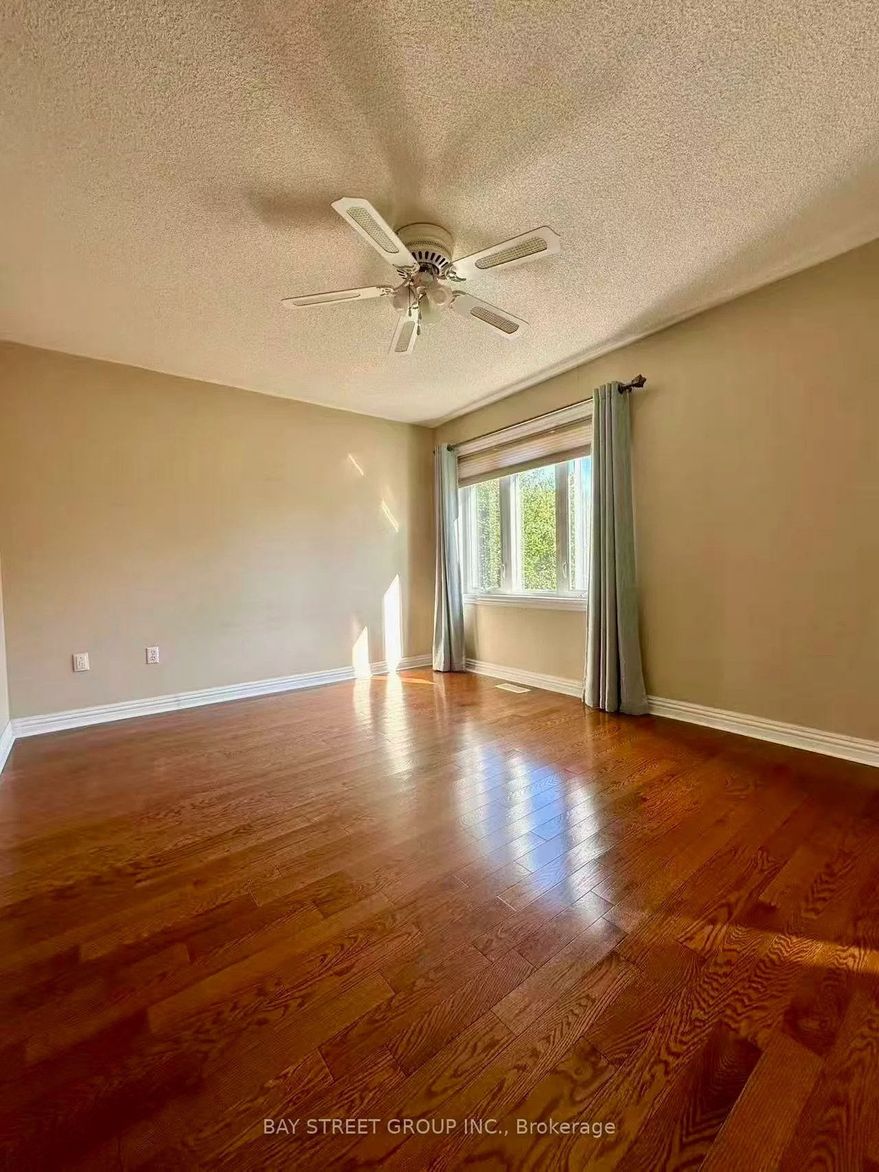 5, Ballymore, Bayview Wellington, Aurora