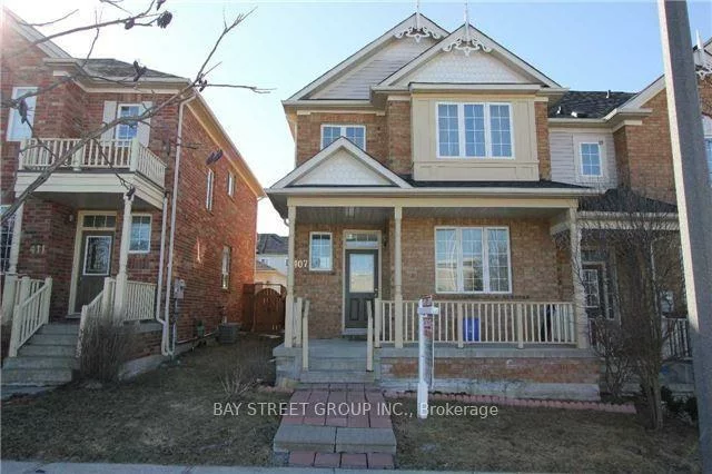 407, Hollandview, Bayview Wellington, Aurora