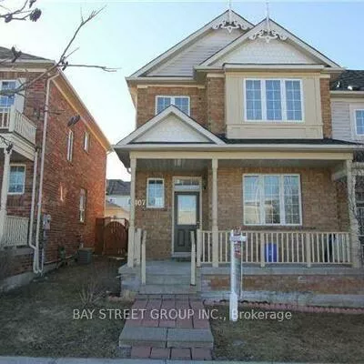 407, Hollandview, Bayview Wellington, Aurora