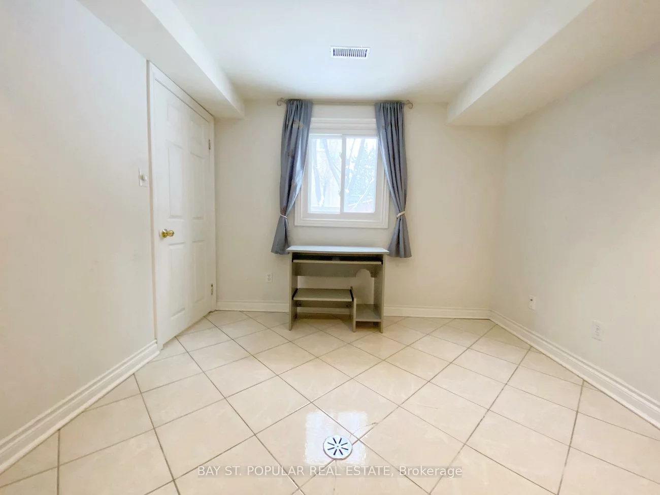 1, Teasdale, Aurora Highlands, Aurora