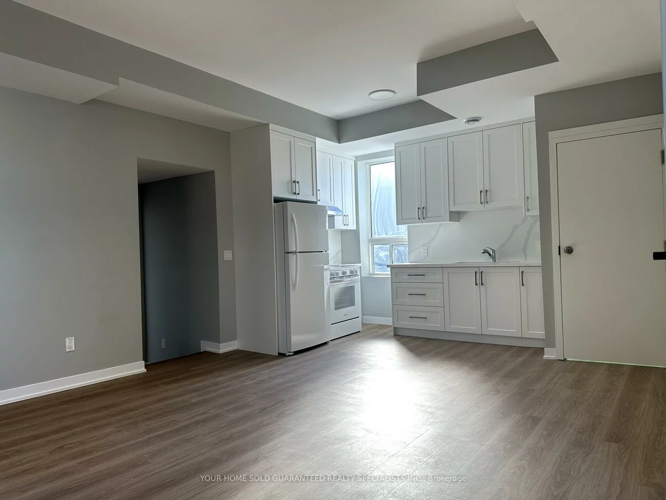 9, Wellington, Aurora Village, Aurora