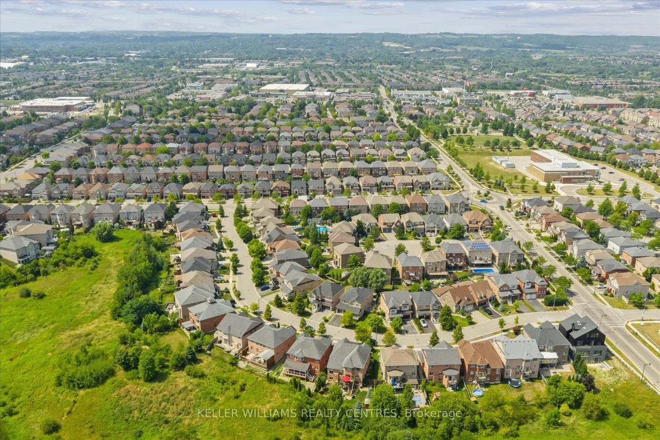 72, Pointon, Bayview Northeast, Aurora