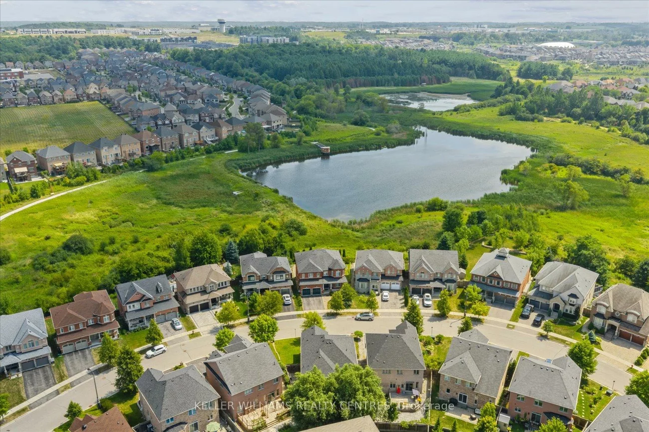 72, Pointon, Bayview Northeast, Aurora
