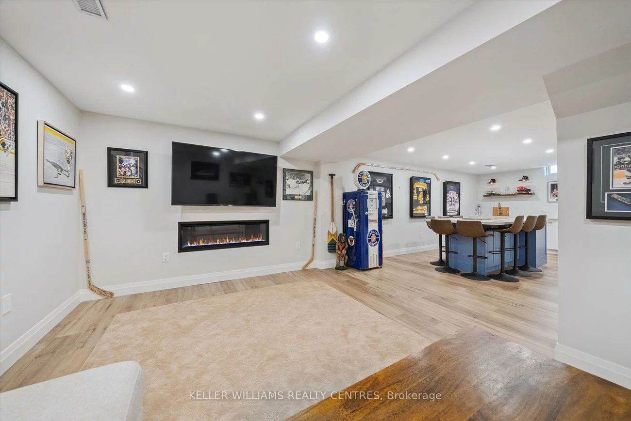 72, Pointon, Bayview Northeast, Aurora