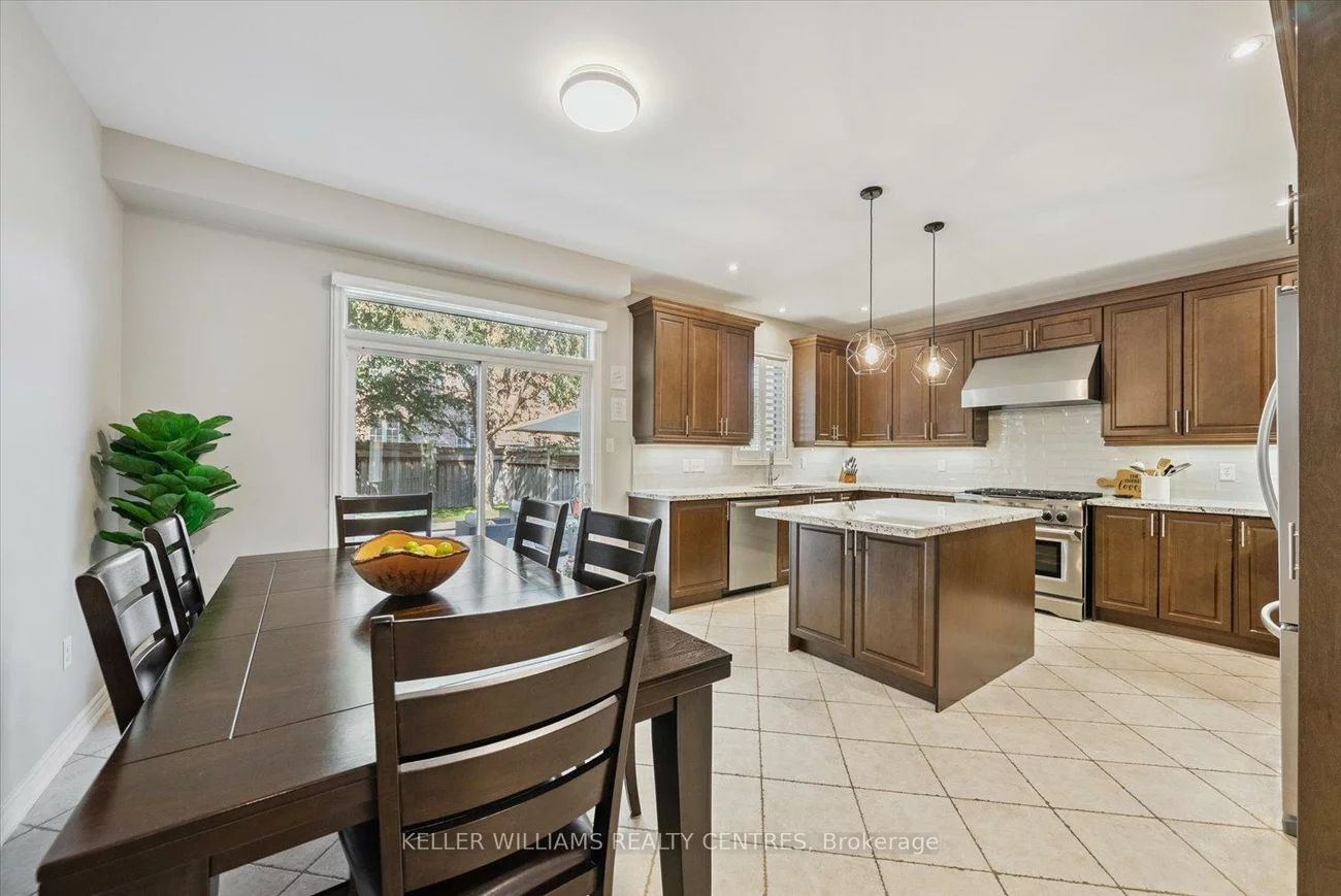 72, Pointon, Bayview Northeast, Aurora