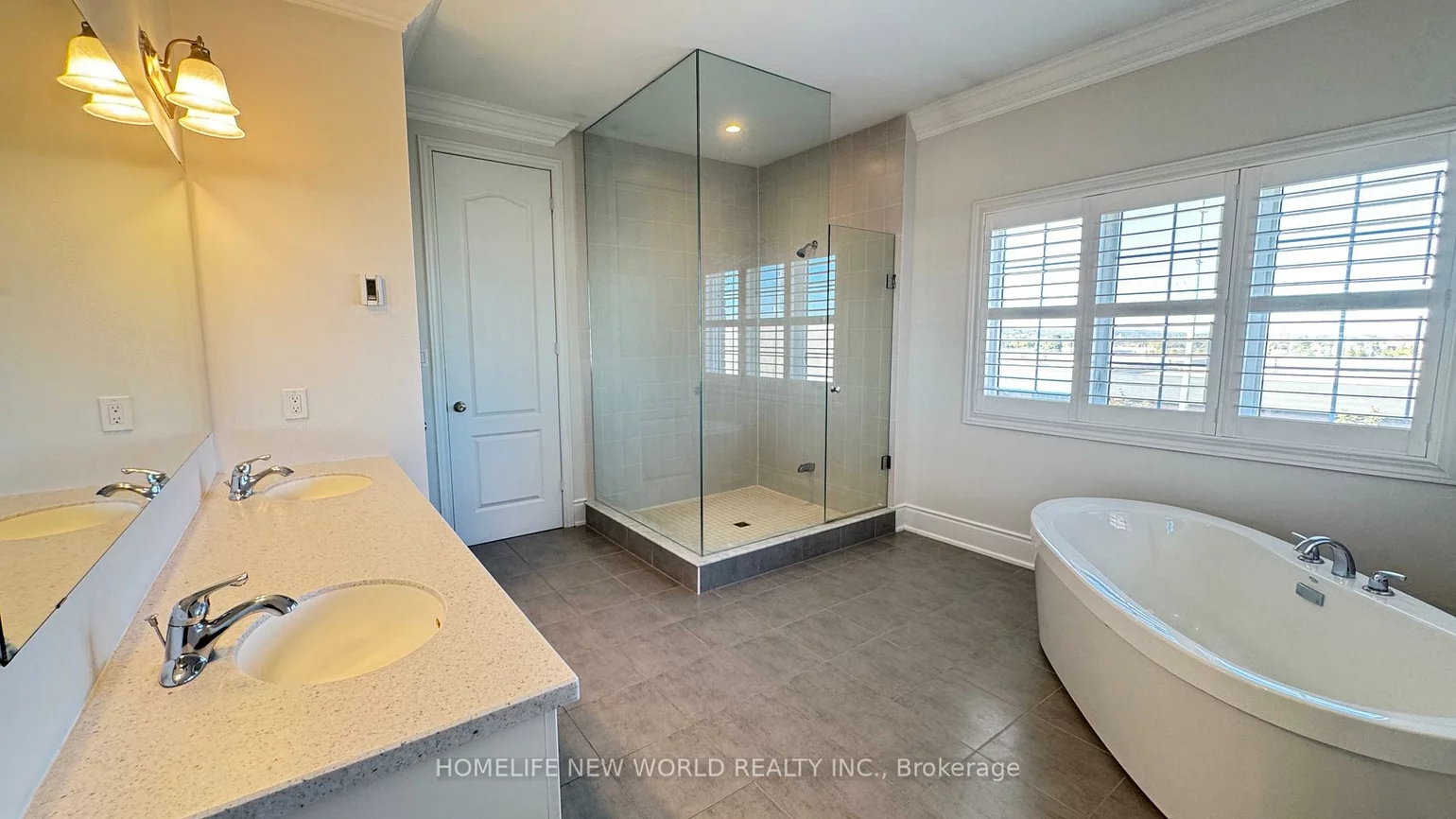 10, Ken Sinclair, Aurora Estates, Aurora