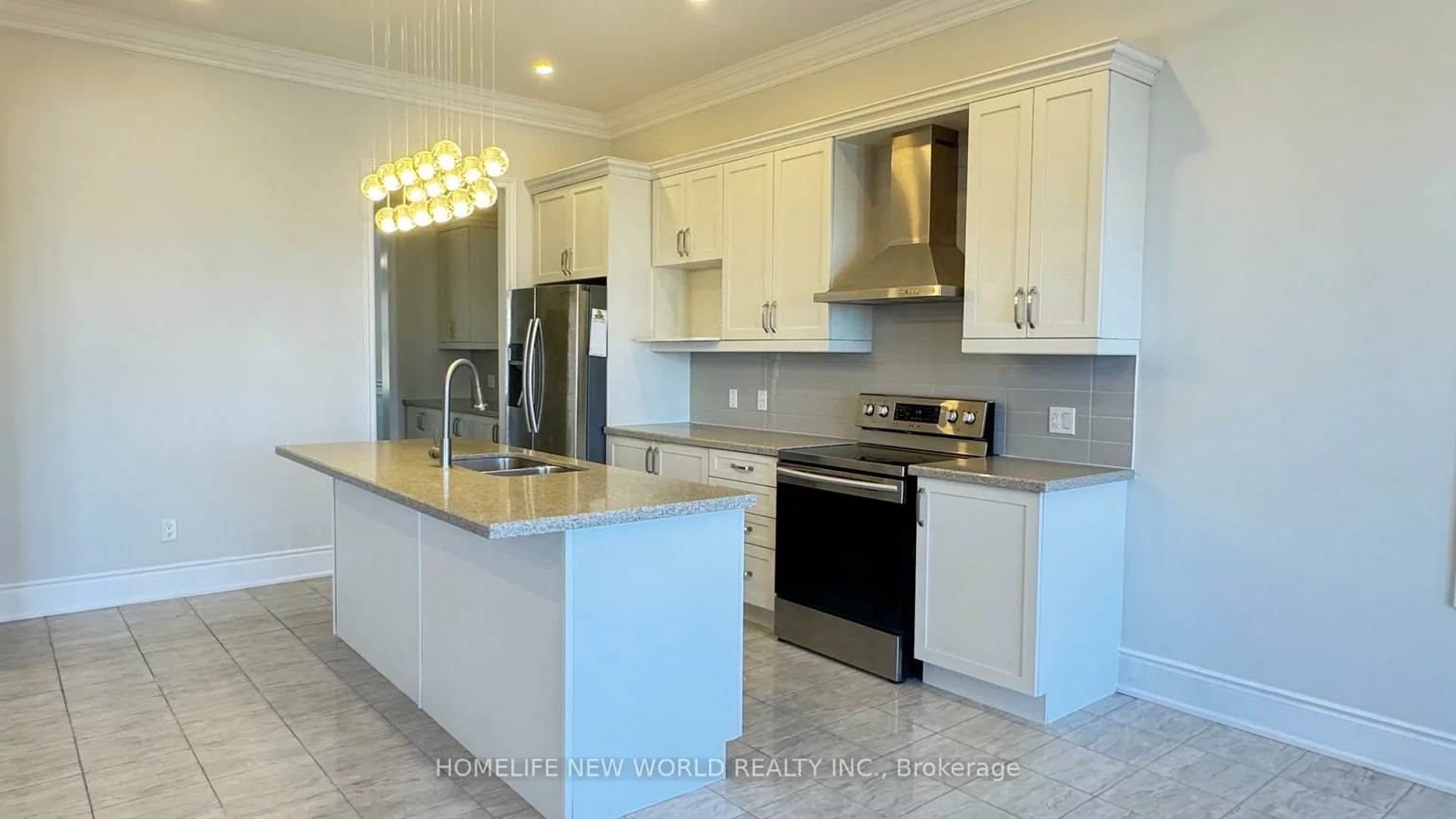 10, Ken Sinclair, Aurora Estates, Aurora
