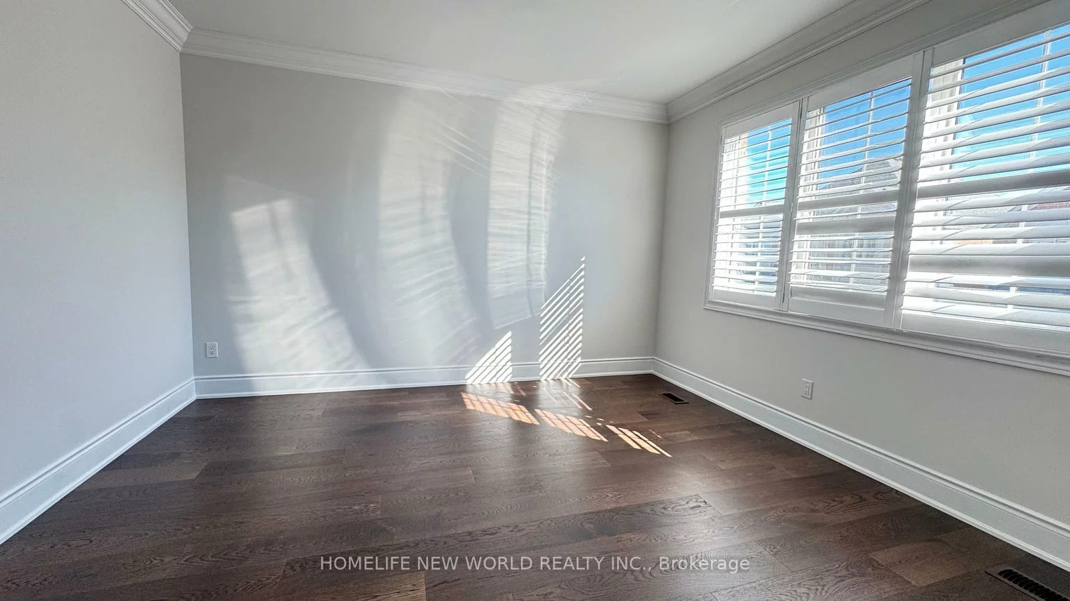 10, Ken Sinclair, Aurora Estates, Aurora