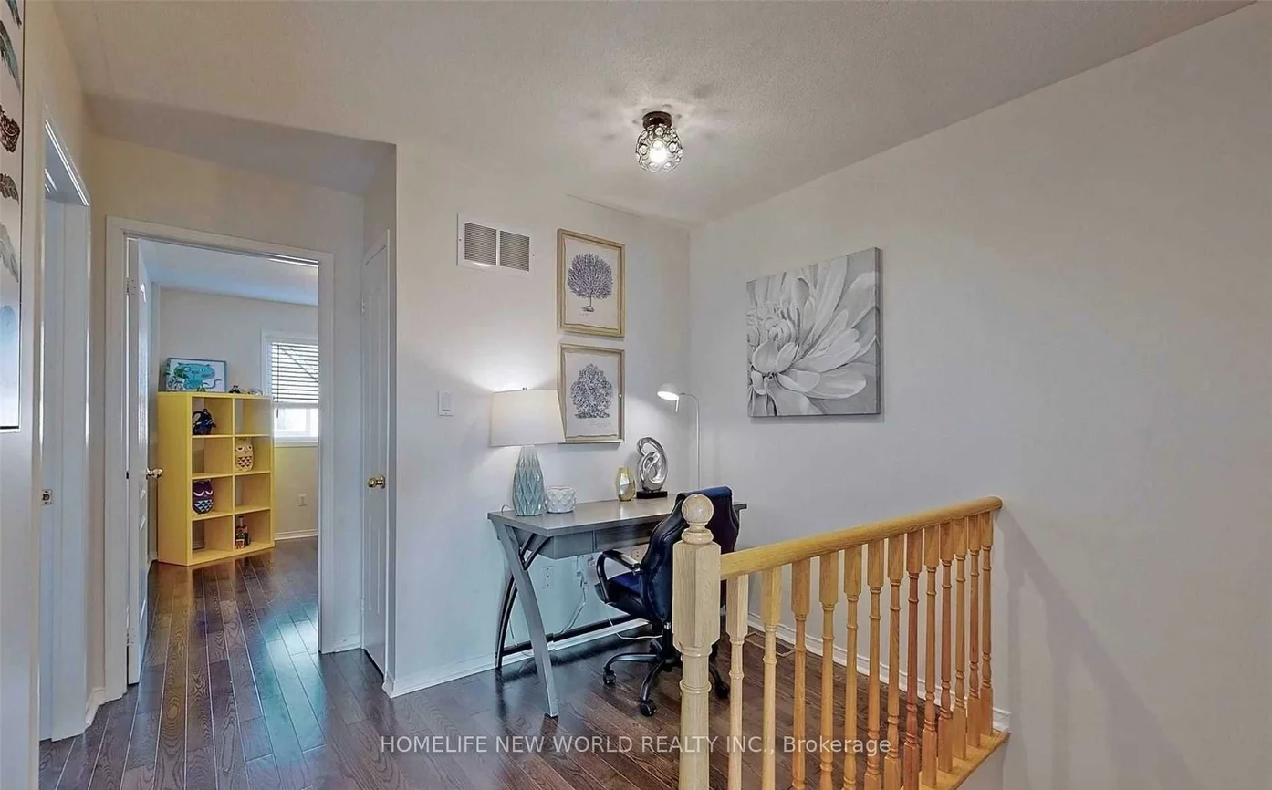 56, Collis, Bayview Northeast, Aurora