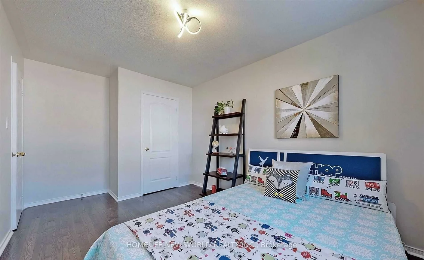 56, Collis, Bayview Northeast, Aurora