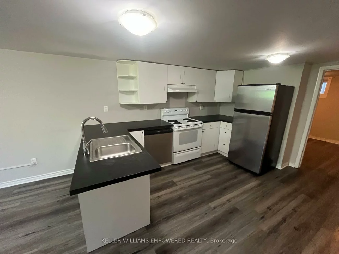 17, Collins, Aurora Heights, Aurora