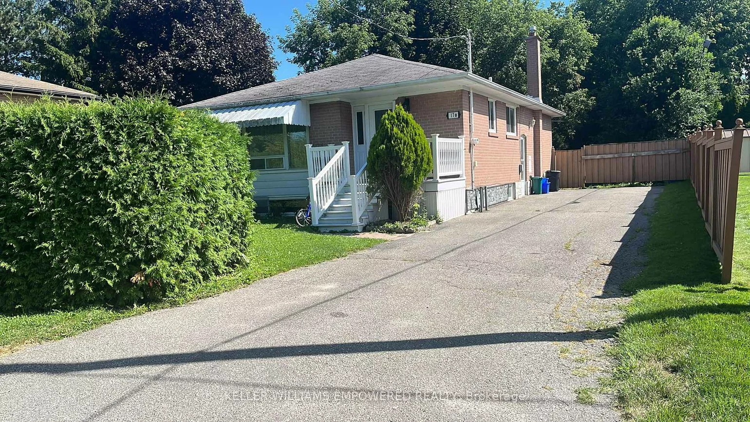 17, Collins, Aurora Heights, Aurora