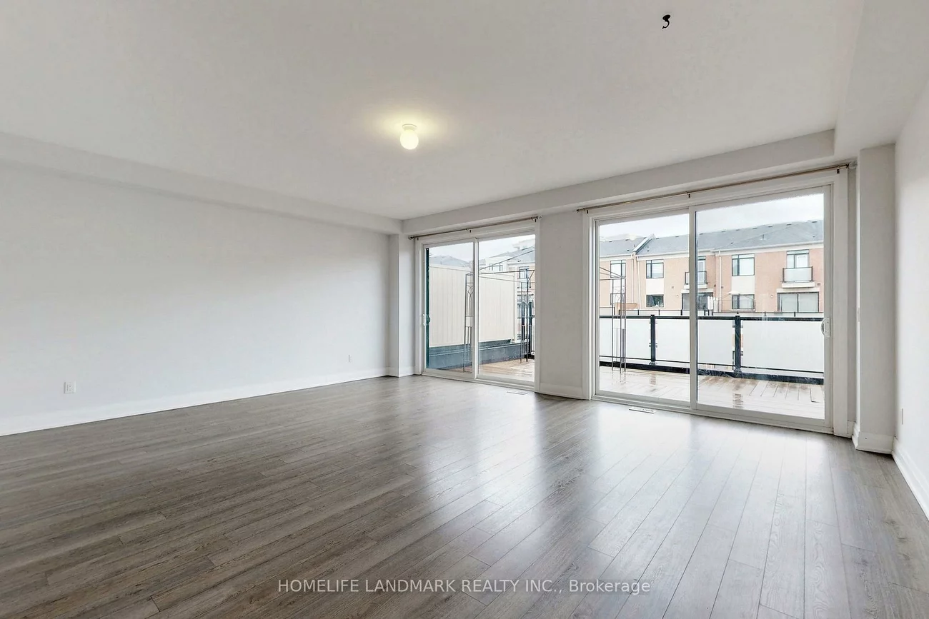 47, Sparks, Rural Aurora, Aurora