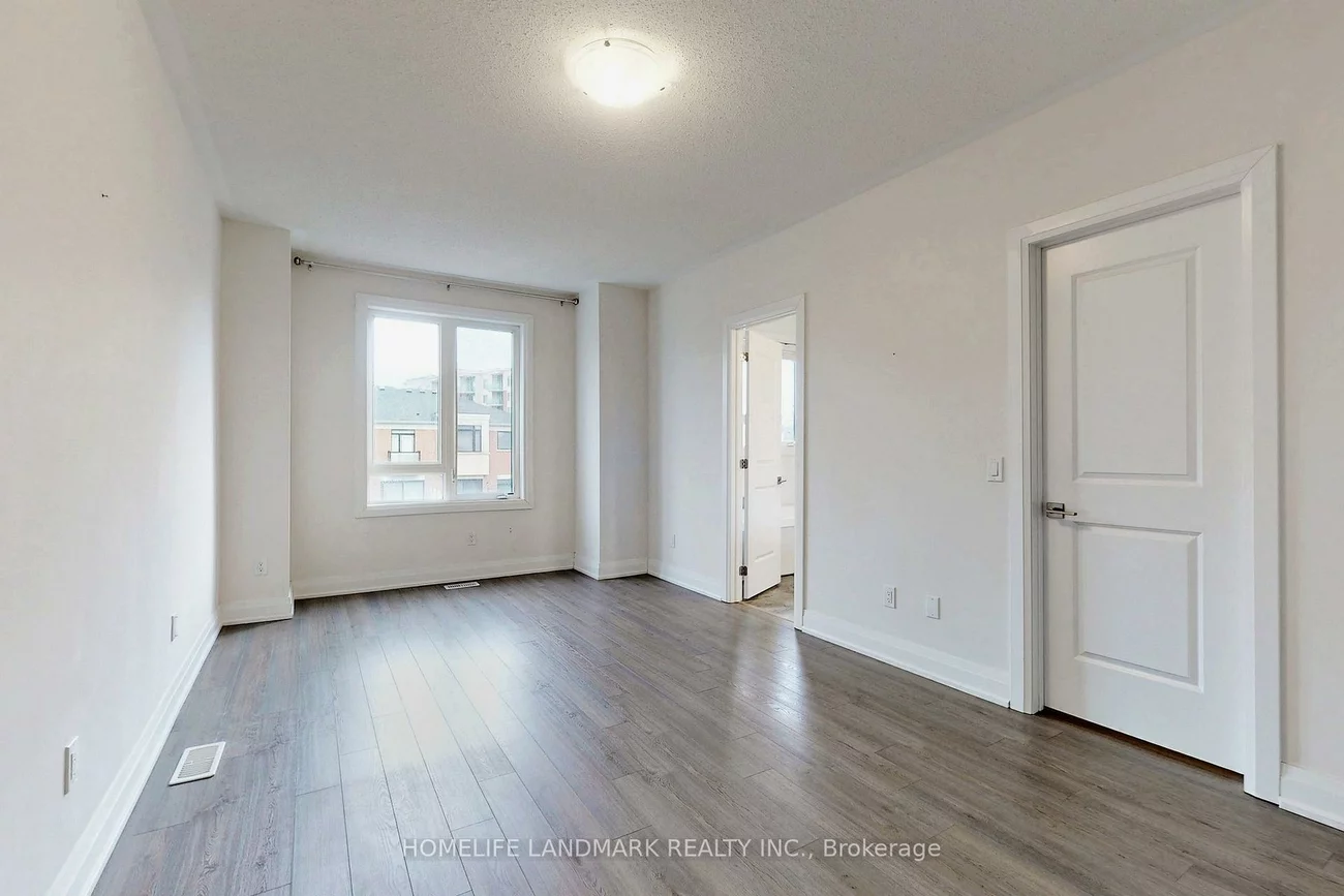 47, Sparks, Rural Aurora, Aurora