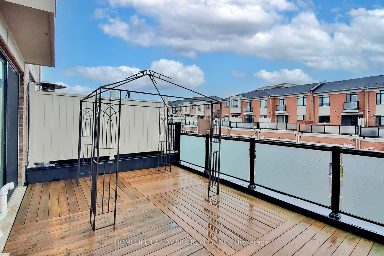 47, Sparks, Rural Aurora, Aurora