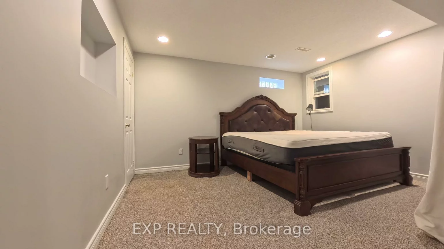 40, Cranberry, Aurora Highlands, Aurora