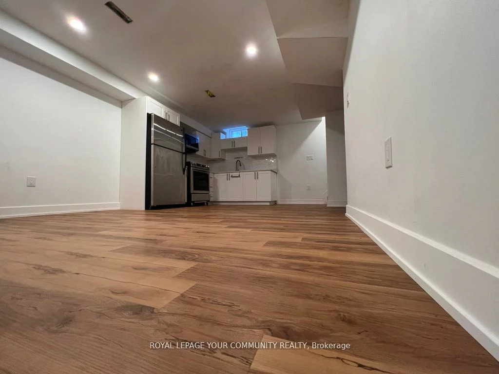 93, Starr, Bayview Northeast, Aurora