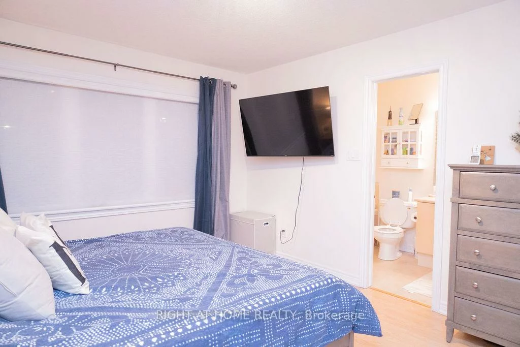 169, Zokol, Bayview Northeast, Aurora