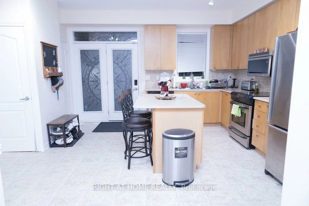 169, Zokol, Bayview Northeast, Aurora