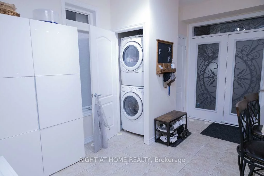 169, Zokol, Bayview Northeast, Aurora