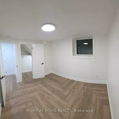 1, Huron, Aurora Heights, Aurora