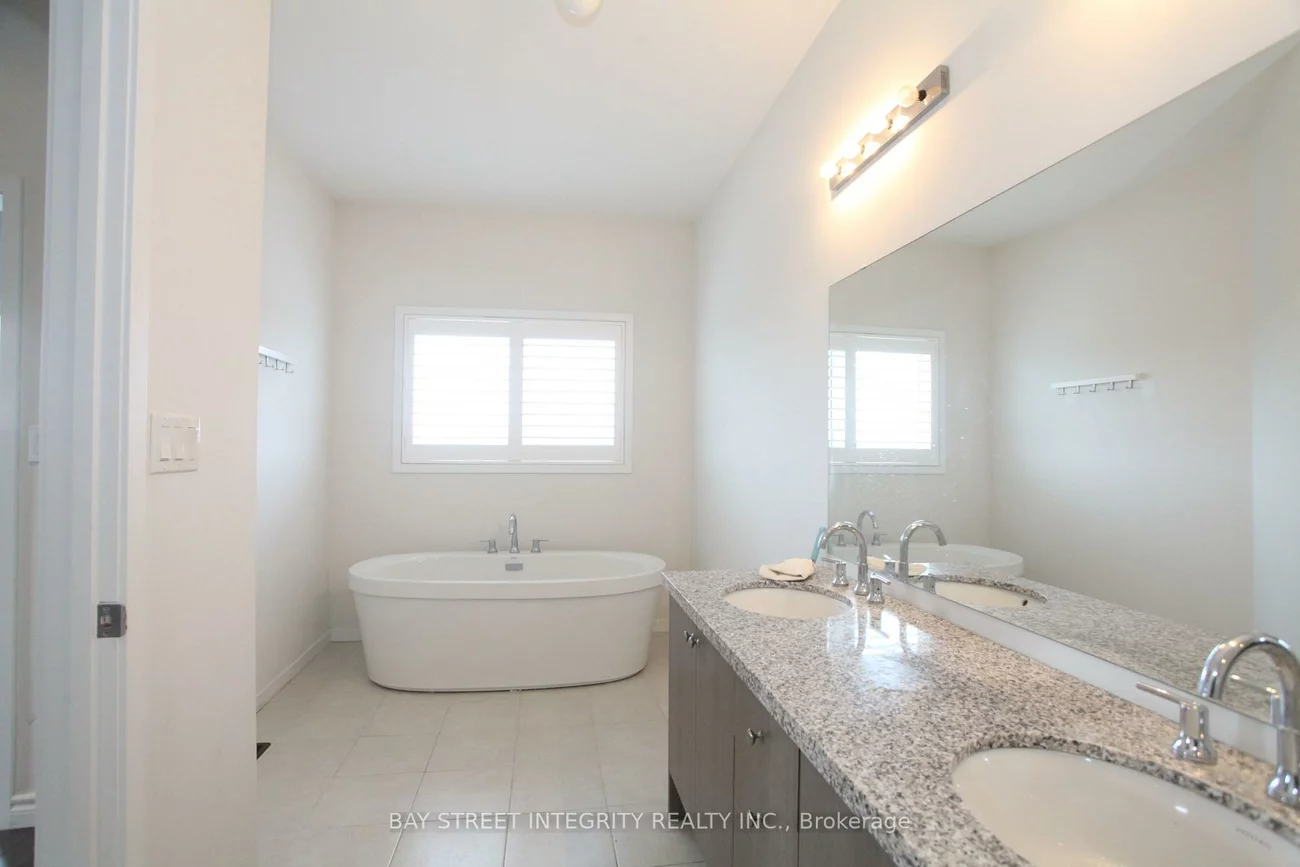 266, Elyse, Bayview Northeast, Aurora