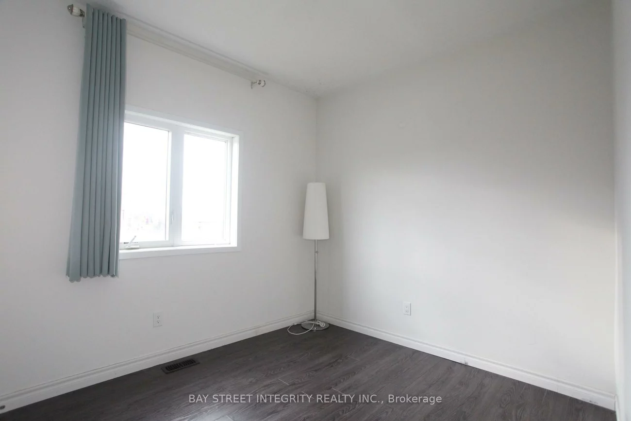 266, Elyse, Bayview Northeast, Aurora