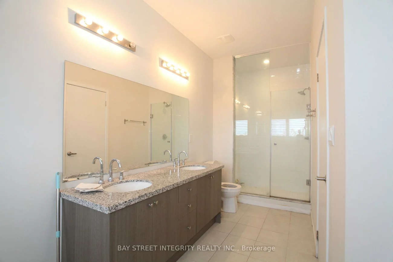 266, Elyse, Bayview Northeast, Aurora