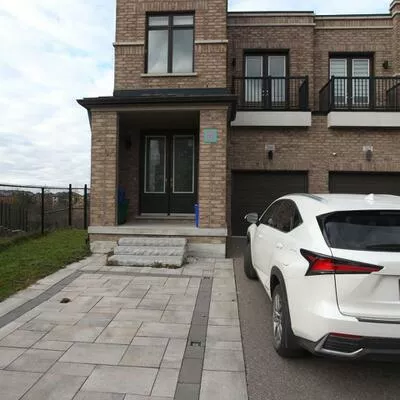 266, Elyse, Bayview Northeast, Aurora