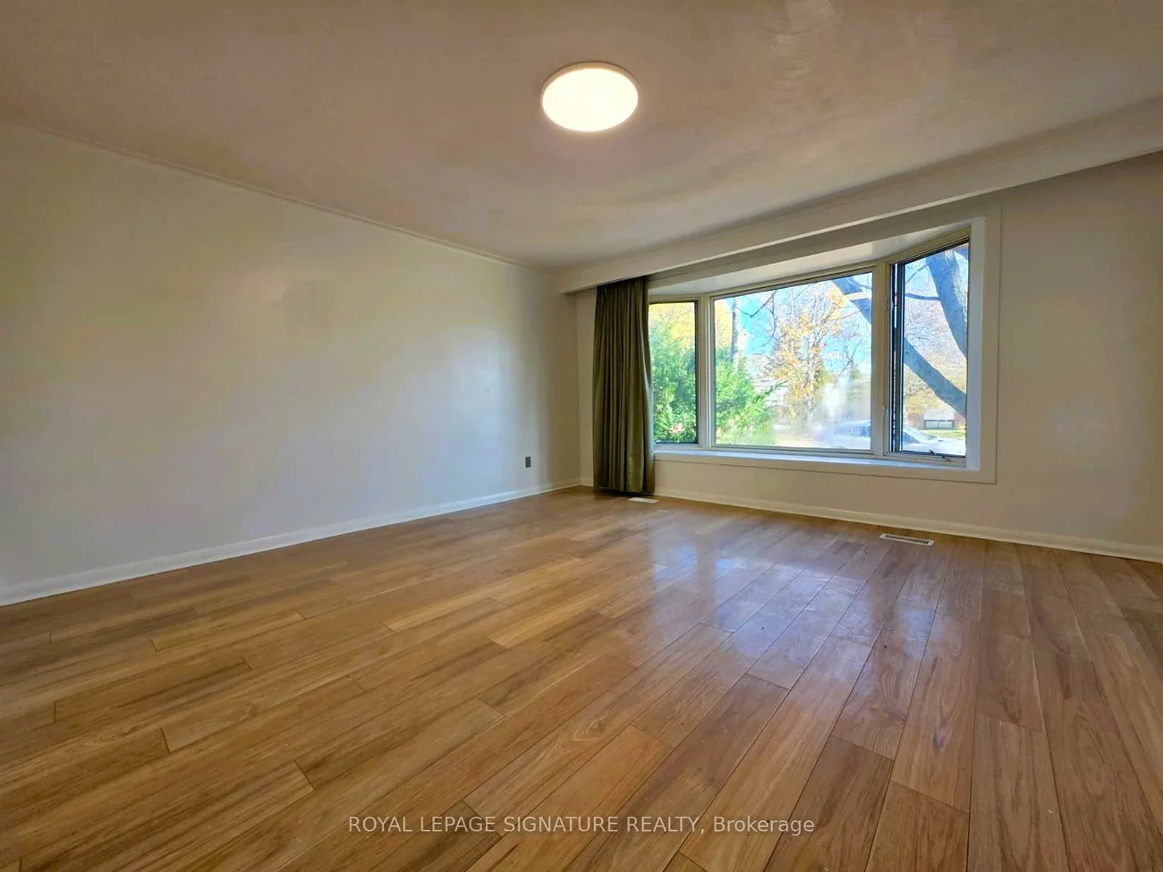 57, Foreht, Aurora Heights, Aurora