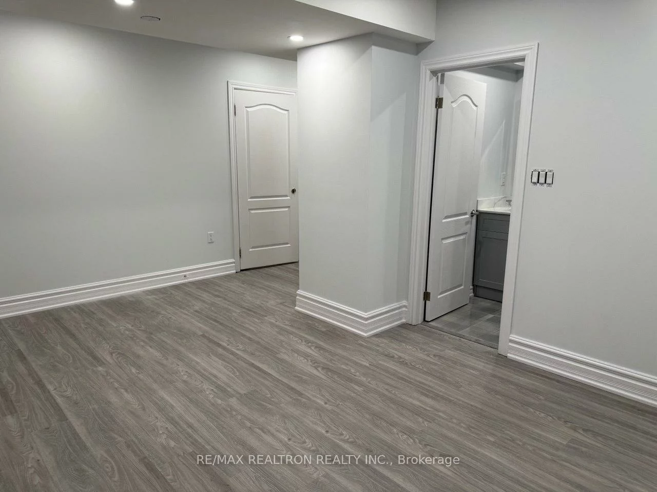 206, Corner Ridge, Aurora Highlands, Aurora