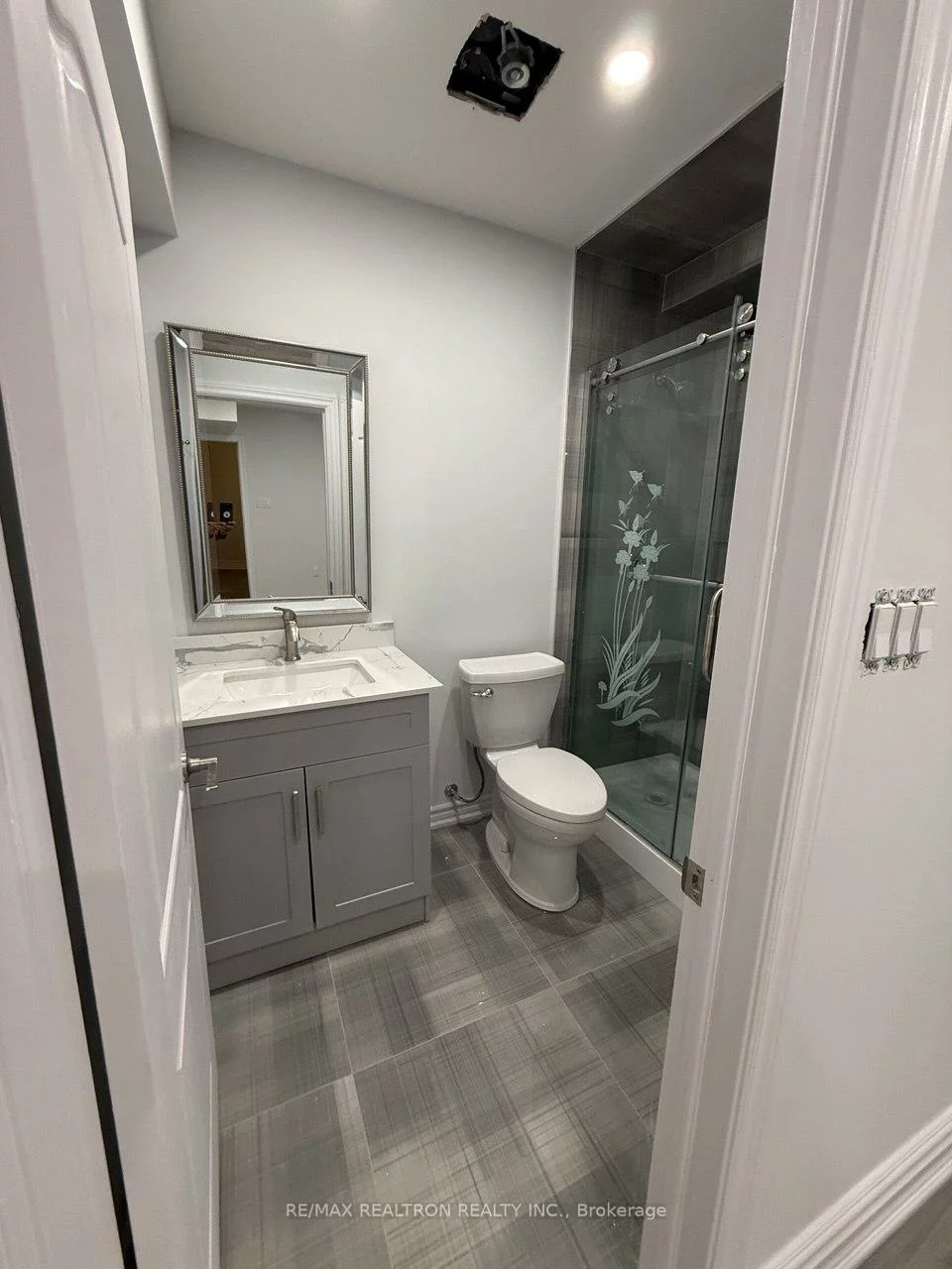 206, Corner Ridge, Aurora Highlands, Aurora