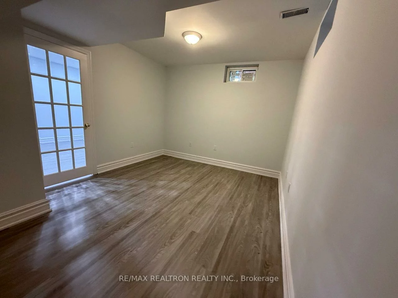 206, Corner Ridge, Aurora Highlands, Aurora