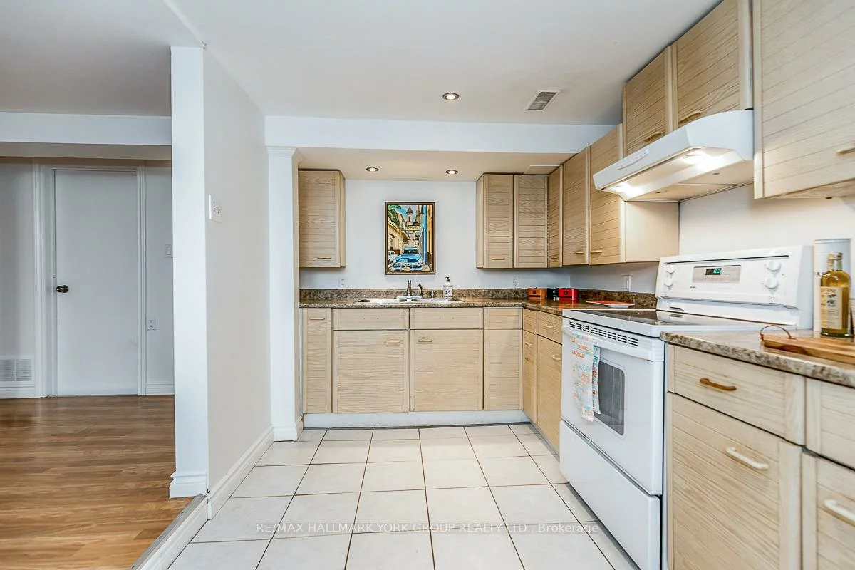 6, Davis, Aurora Highlands, Aurora