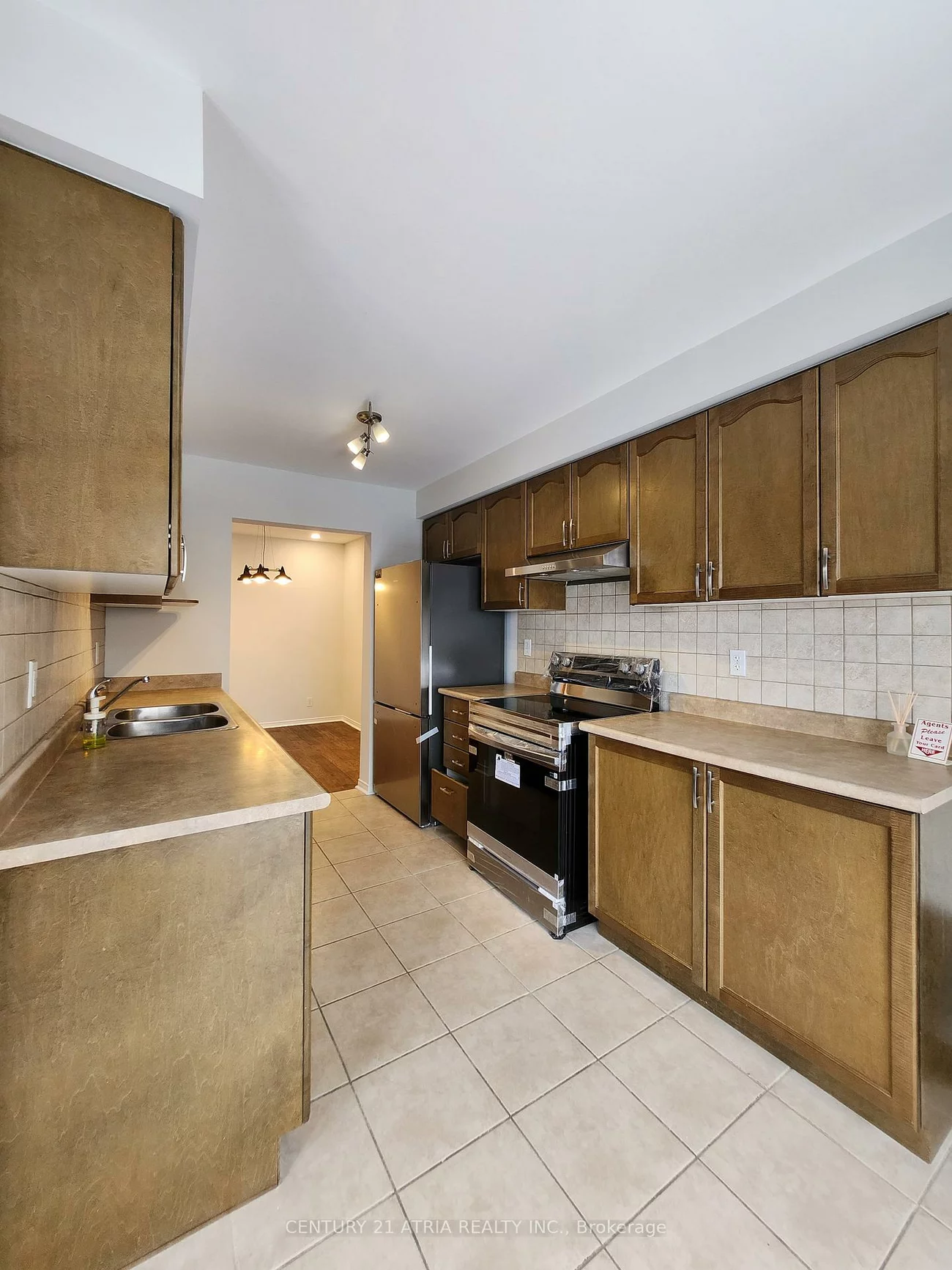 8, Bilbrough, Bayview Northeast, Aurora