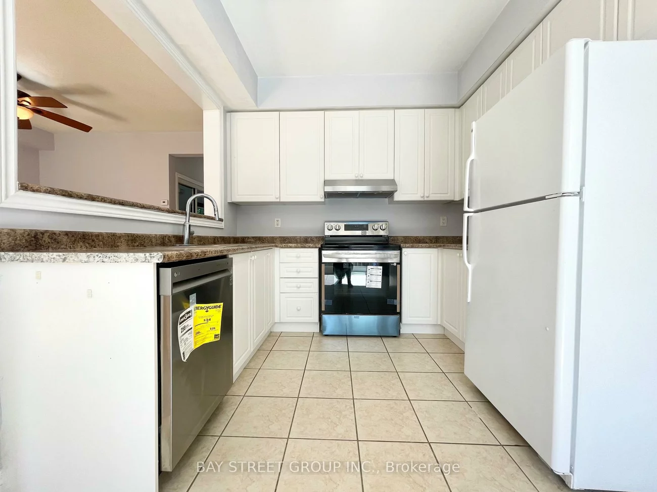 196, Kirkvalley, Bayview Wellington, Aurora