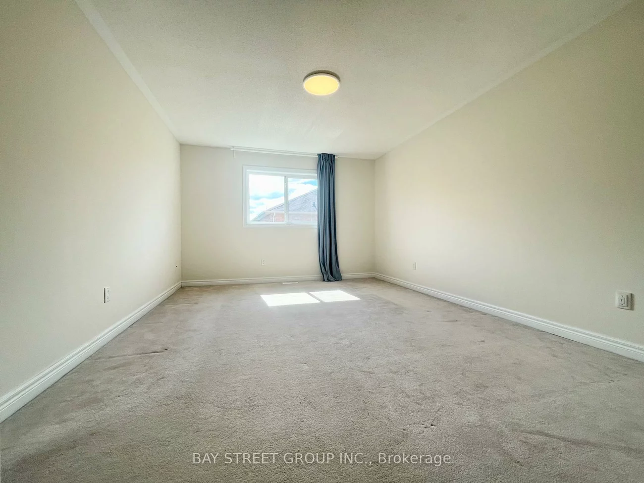 196, Kirkvalley, Bayview Wellington, Aurora