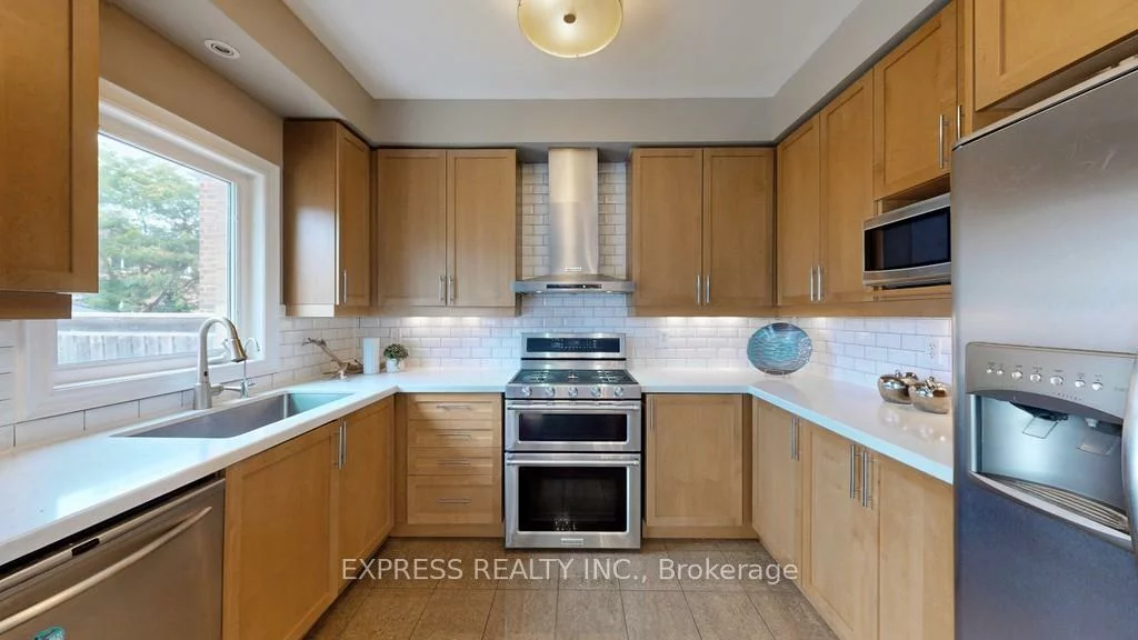 164, Mavrinac, Bayview Northeast, Aurora