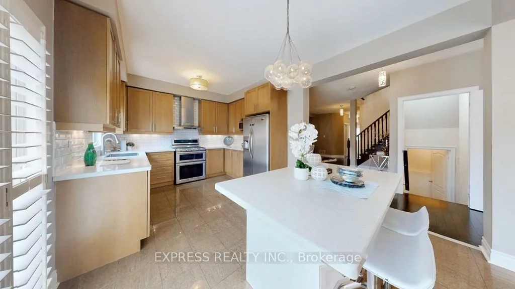 164, Mavrinac, Bayview Northeast, Aurora