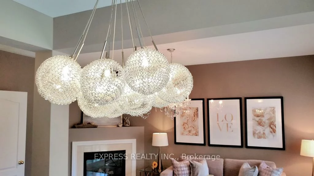 164, Mavrinac, Bayview Northeast, Aurora