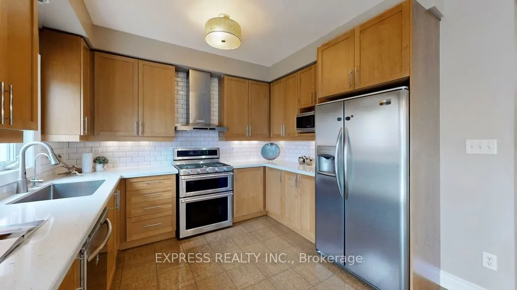 164, Mavrinac, Bayview Northeast, Aurora