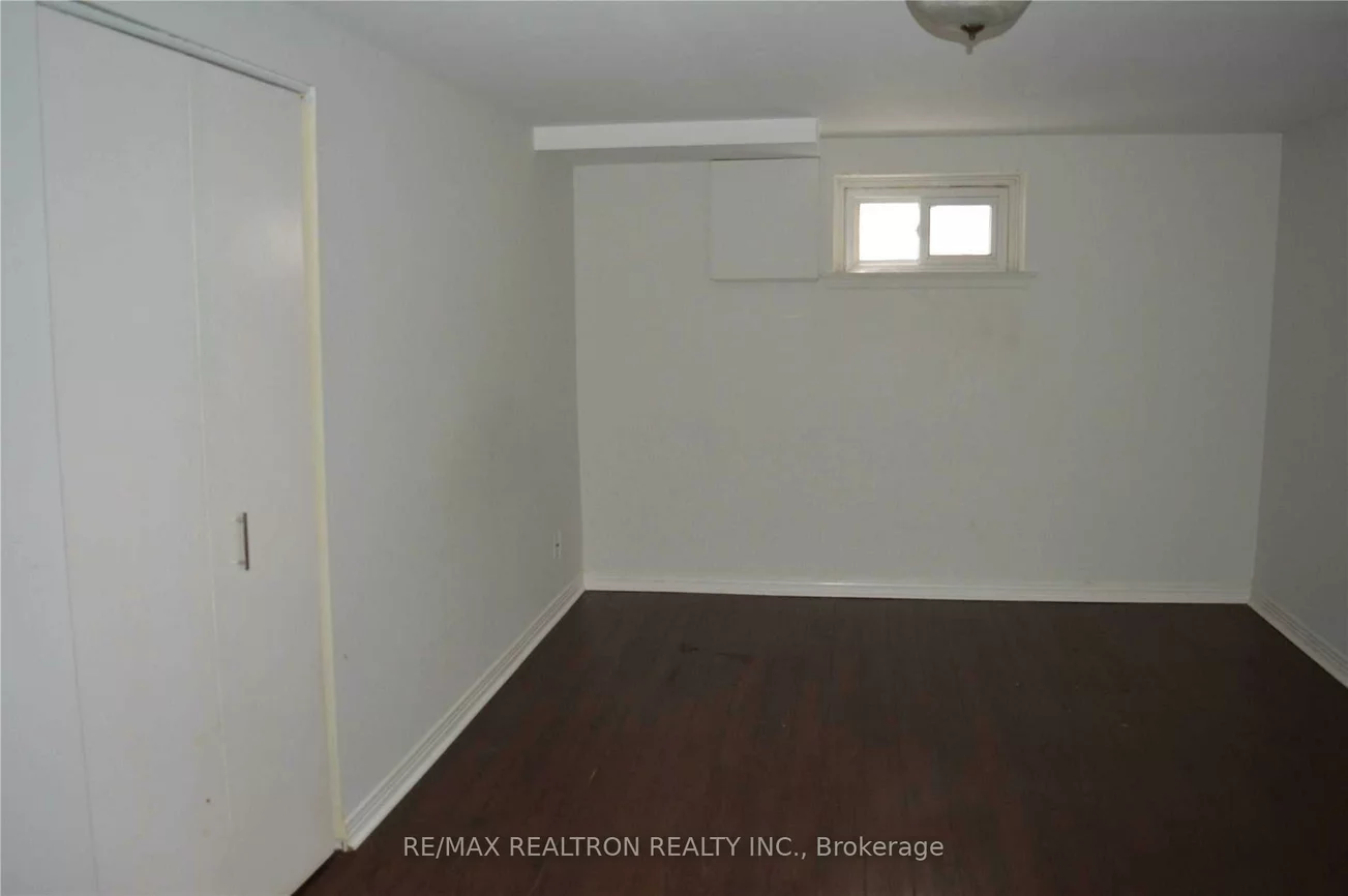 24, Holman, Aurora Highlands, Aurora