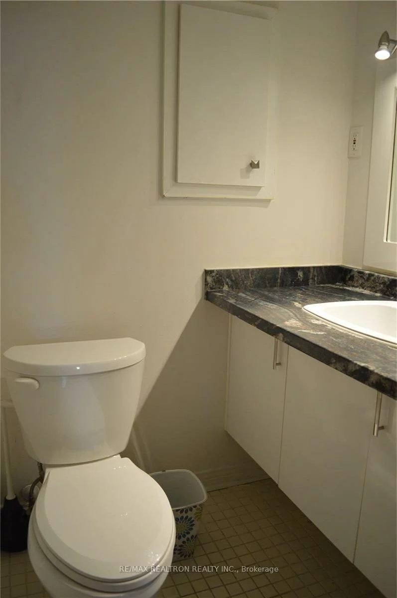 24, Holman, Aurora Highlands, Aurora